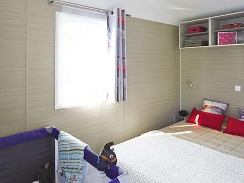 MOBILHOME 8 personnes - MOBILE HOME NIRVANA QUATTRO 4 chambres 40m² avec terrasse semi couverte