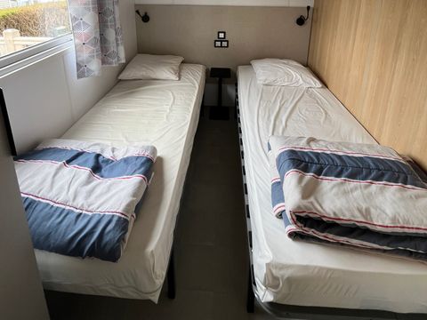 MOBILHOME 4 personnes - MOBIL-HOME SAVANAH 30M² avec terrasse semi couverte