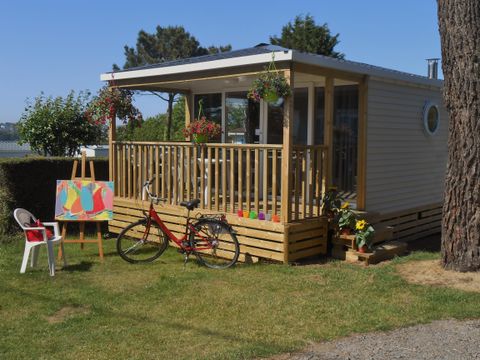 Mobilhome 4 personnes - PANORAMA 25 m² avec terrasse couverte