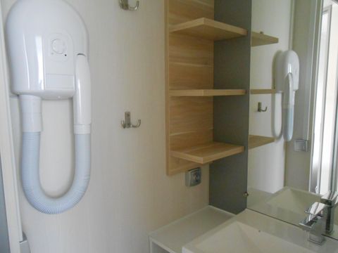 Mobilhome 4 personnes - PANORAMA 25 m² avec terrasse couverte