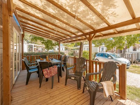 MOBILHOME 6 personnes - Comfort XL | 3 Ch. | 6 Pers. | Terrasse surélevée | Clim. | TV