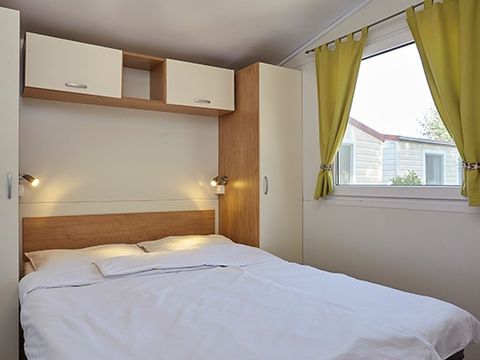 MOBILHOME 6 personnes - Ultimate | 3 Ch. | 6 Pers. | Terrasse surélevée | 2 SDB | Clim. | TV