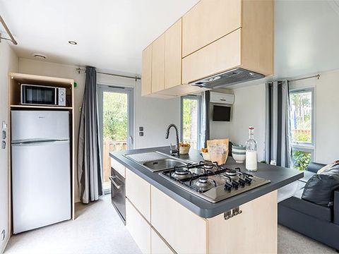 MOBILHOME 4 personnes - Ultimate | 2 Ch. | 4 Pers. | Terrasse surélevée | Clim. | TV