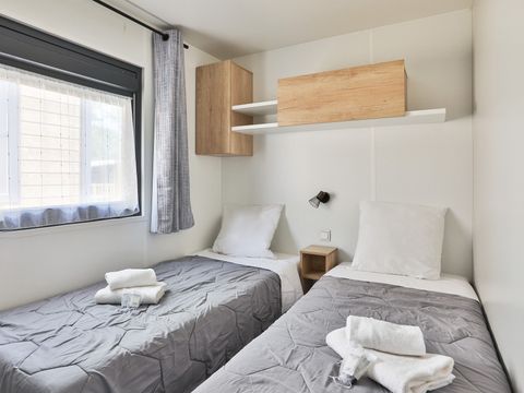 MOBILHOME 6 personnes - Premium Azure | 3 Ch. | 6 Pers. | Terrasse surélevée | Clim.