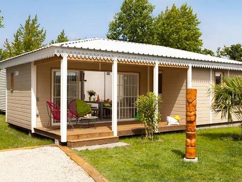 MOBILHOME 7 personnes - Chalet | Comfort XL | 3 Ch. | 5/7 Pers. | Terrasse surélevée | Clim. | TV