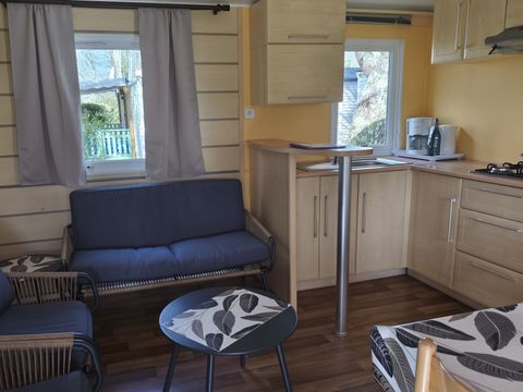 MOBILHOME 4 personnes - 30m² - 2 chambres - n° 68 Terrasse couverte Dimanche au Dimanche