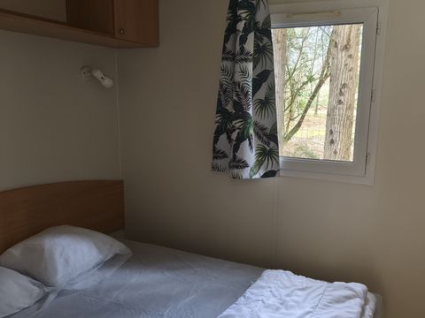 MOBILHOME 4 personnes - 30m² 2 chambres n° 39 du SAMEDI au SAMEDI