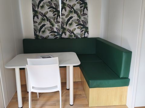 MOBILHOME 4 personnes - 30m² 2 chambres n° 39 du SAMEDI au SAMEDI