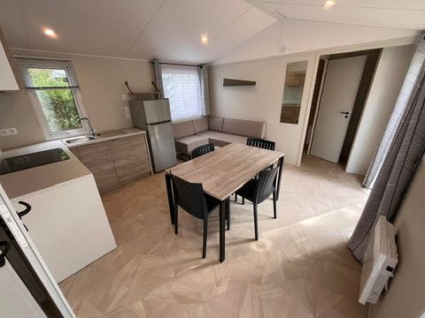 MOBILHOME 4 personnes - Mobilhome 31 m² 2 chambres n° 80 Terrasse couverte, climatisé, 2/4 Pers Samedi - Samedi