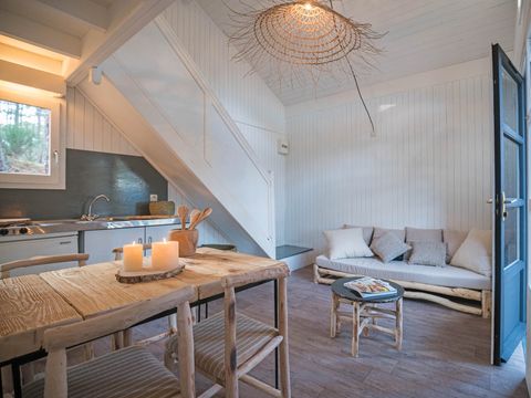 Bungalow 4 personnes - Cabane CONFORT | 2 chambres - Côté Village