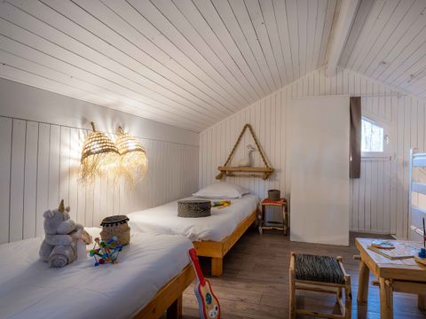 BUNGALOW 4 personnes - Cabane - 40m² - 2 chambres - Côté Pinède