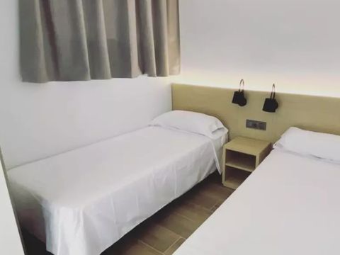 STUDIO 4 personnes - Studio 2 Pièces 2/4 Personnes Climatisé + TV