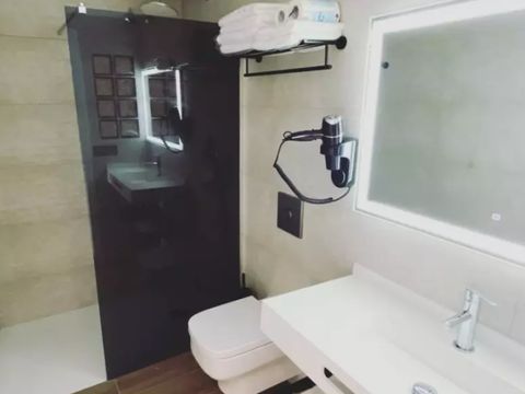 STUDIO 4 personnes - Studio 2 Pièces 2/4 Personnes Climatisé + TV