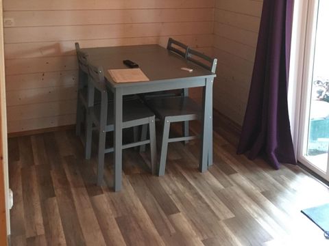 CHALET 5 personnes - BRUYERE 2 ch capacité 2 adultes et 3 enfants