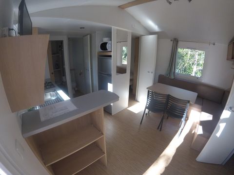MOBILHOME 4 personnes - PROVENCE 2 chambres climatisées avec TV