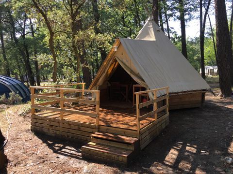 HÉBERGEMENT INSOLITE 4 personnes - TIPI 2 chambres sans sanitaire