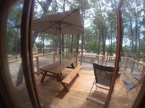 HÉBERGEMENT INSOLITE 4 personnes - CABANE PERCHEE ROBINSON 2 chambres sans sanitaires