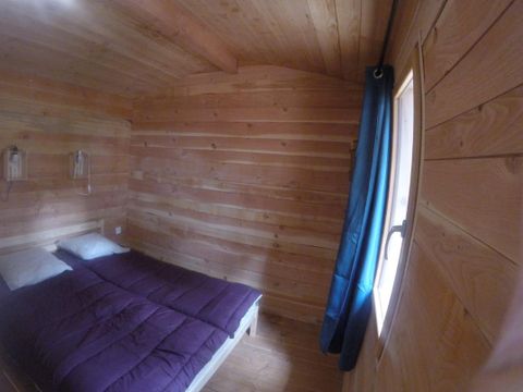 Hébergement 4 personnes - CABANE PERCHEE ROBINSON 2 chambres sans sanitaires