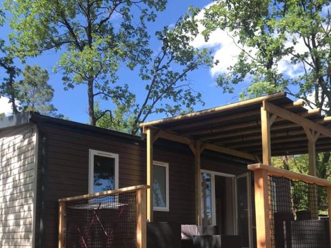 MOBILHOME 6 personnes - PREMIUM MONTMIRAIL Climatisé- 3 chambres + lave-vaisselle + TV (4 adultes max+2 enfants)