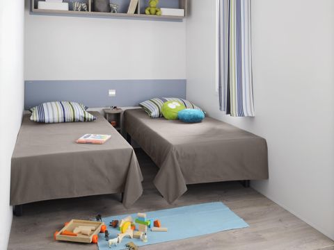 MOBILHOME 6 personnes - 2 chambres et convertible salon + climatisation