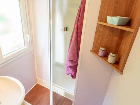 MOBILHOME 6 personnes - Comfort | 2 Chambres | Capacité 4-6 personnes |Terrasse simple| 1 Salle de bain | Climatisation