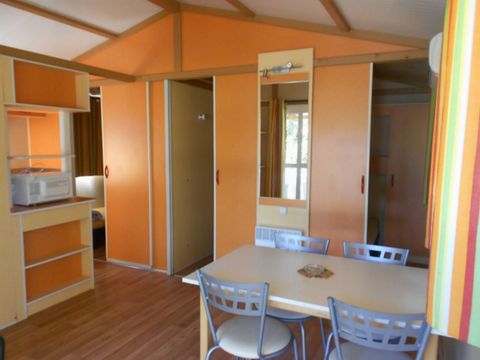 CHALET 5 personnes - 5 places - 2 Chambres (Clim)