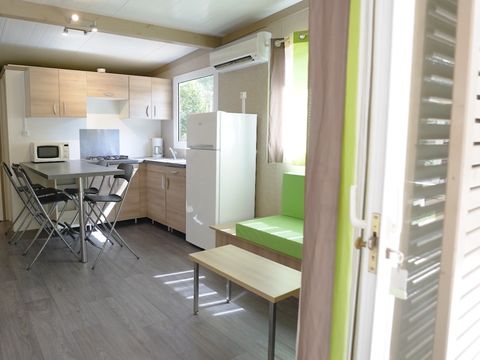 CHALET 4 personnes - bois 2 chambres Climatisé - Dimanche