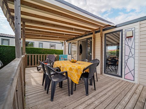 MOBILHOME 8 personnes - PRESTIGE