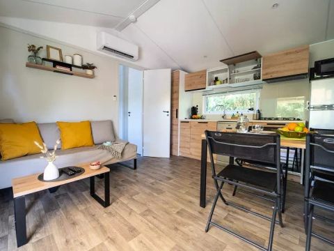 MOBILHOME 4 personnes - Duo Premium 3 Pièces 4 Personnes Jacuzzi + Climatisé + TV 