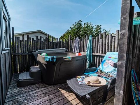 MOBILHOME 6 personnes - Trio Premium 4 Pièces 6 Personnes Jacuzzi + Climatisé + TV