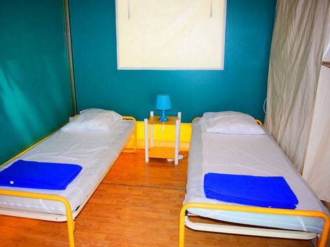 BUNGALOW TOILÉ 5 personnes - Sans chauffage, eau courante, salle de bain ni WC