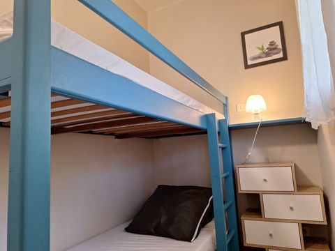 Gîte 2/6 personnes - Maisonnette Confort 35m² - 2 chambres - Terrasse - TV