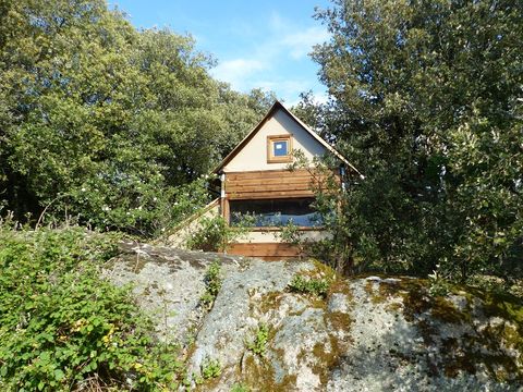 Tente en toile et en bois 4 personnes - Tente Bivouac XL sur pilotis Standard 2 chambres - en pleine nature (sans sanitaires) 2/4 pers