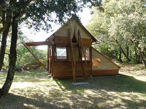 Tente en toile et en bois 4 personnes - Tente Bivouac XL sur pilotis Standard 2 chambres - en pleine nature (sans sanitaires) 2/4 pers