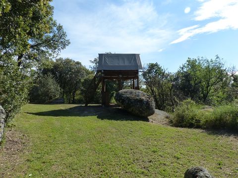 Tente en toile et en bois 1/2 personnes - Tente Bivouac Small sur pilotis Standard - 1 chambre - Pleine nature - Sans sanitaires