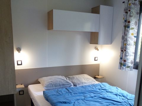 MOBILHOME 6 personnes - Mobil-Home Premium 32m² 3 chambres - terrasse semi-couverte - TV - Clim 2/6 pers