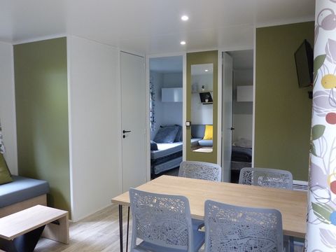 MOBILHOME 6 personnes - Mobil-Home Premium 32m² 3 chambres - terrasse semi-couverte - TV - Clim 2/6 pers
