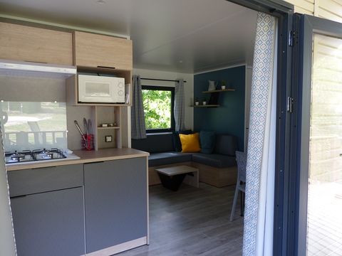 MOBILHOME 5 personnes - Mobil-Home Premium -30m² -2 chambres - terrasse couverte - TV - Clim 2/5 pers