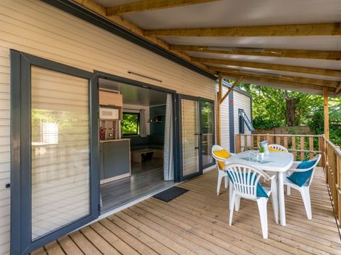 Mobilhome 2/5 personnes - Premium -30m² -2 chambres - Terrasse couverte - TV - Clim