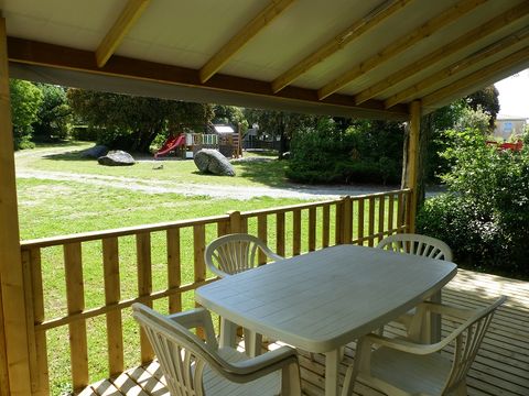 MOBILHOME 5 personnes - Mobil-Home Premium -30m² -2 chambres - terrasse couverte - TV - Clim 2/5 pers