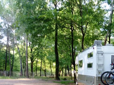 Camping Grand Etang de Saint-Estèphe - Camping Dordogne
