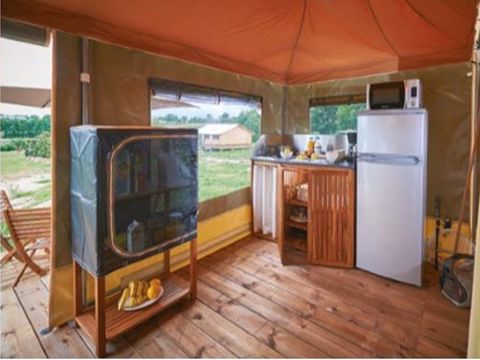 BUNGALOW TOILÉ 5 personnes - Bungalow toilé 5 personnes