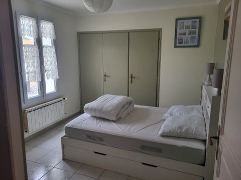 MAISON 8 personnes - Grande Maison  3* 3 ch terrasse plein sud a 200m du bord de mer centre ville a 1km et 3km du camping