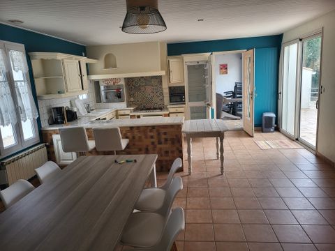 MAISON 8 personnes - Grande Maison  3* 3 ch terrasse plein sud a 200m du bord de mer centre ville a 1km et 3km du camping