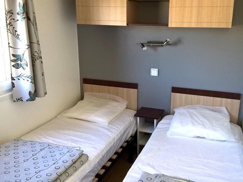 MOBILHOME 6 personnes - Grand confort 3Ch 40m2 avec terrasse couverte et semi fermée