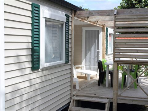 MOBILHOME 5 personnes - Cottage face au jeux enfants