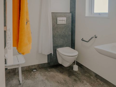MOBILHOME 4 personnes - HELIOS - PMR - 2 chambres 32m² avec terrasse couverte