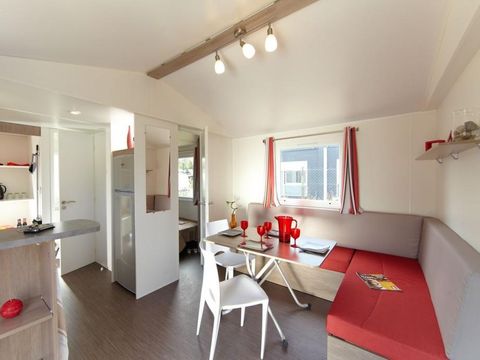 MOBILHOME 6 personnes - Mobil home 27m² + terrasse (4 adultes max + 2 pers. - 18 ans) 4/6 pers
