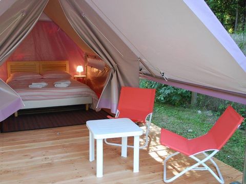 Tente en toile et en bois 2 personnes - Canada Treck