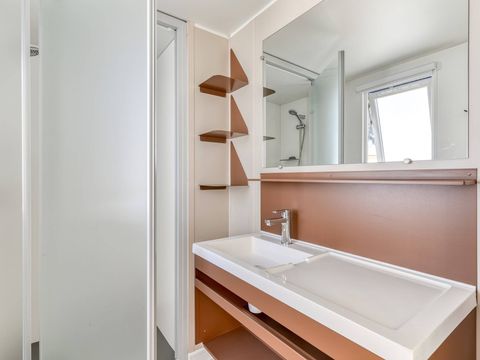 Mobilhome 6 personnes - Premium | 3 Ch. | 6 Pers. | Terrasse Lounge | Clim. | TV